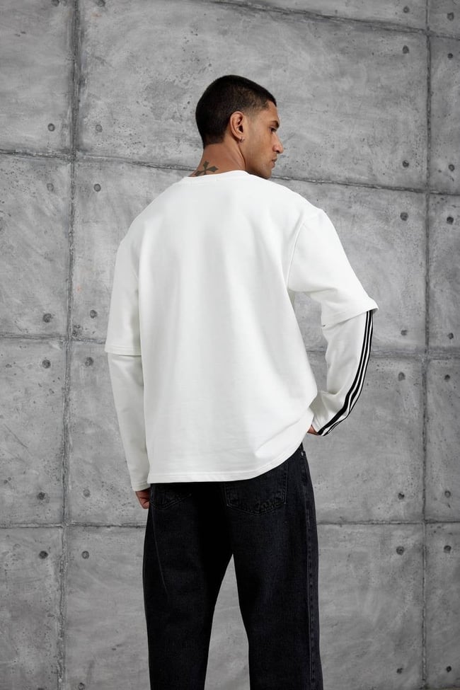 Beyaz Yc4 Oversıze Kolu Parçalı Şerit Detaylı Sweatshırt