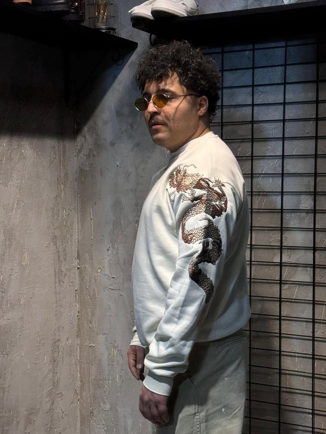 Ejderha Nakışlı Krem Sweatshirt
