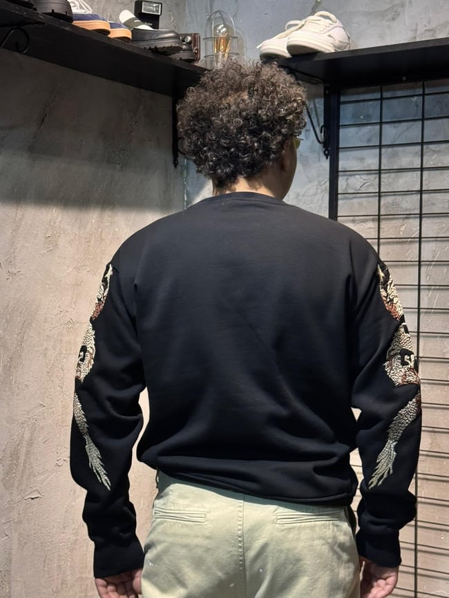 Ejderha Nakışlı Siyah Sweatshirt