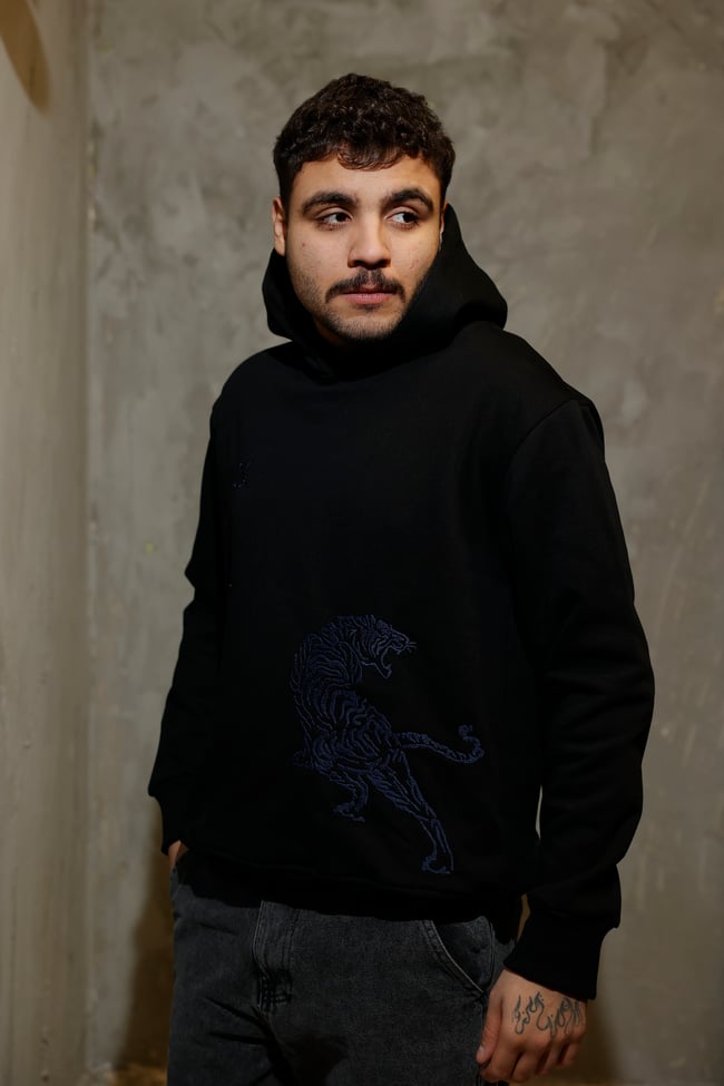 Kaplan Nakışlı Siyah Hoodie