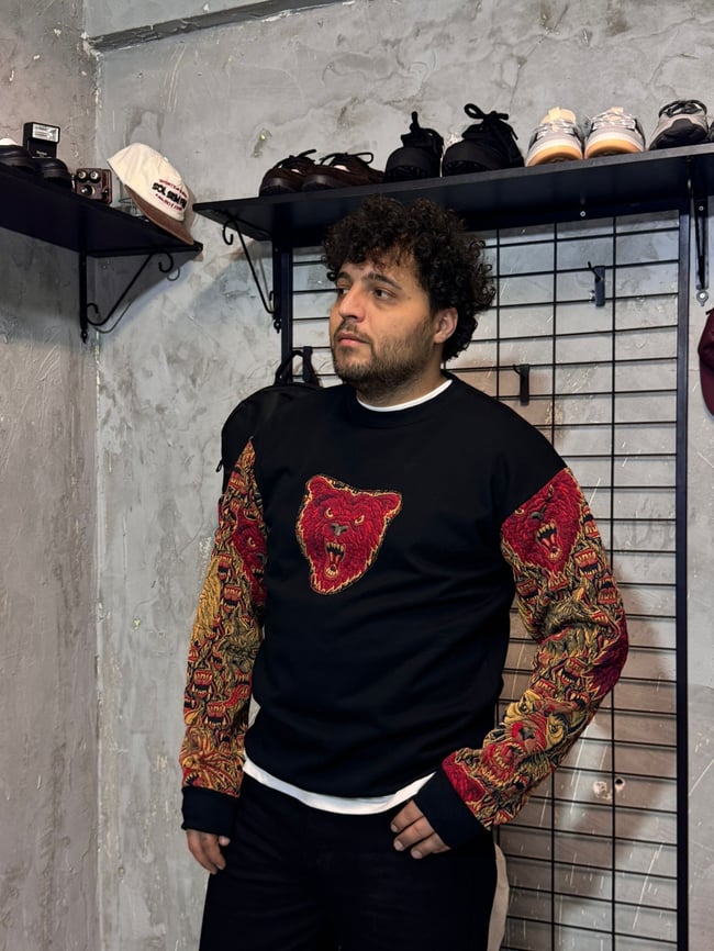Kolları Desenli Tasarım Siyah Sweatshirt