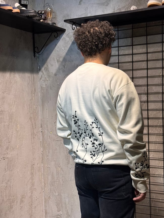 Krem Nakışlı Oversize Sweatshirt