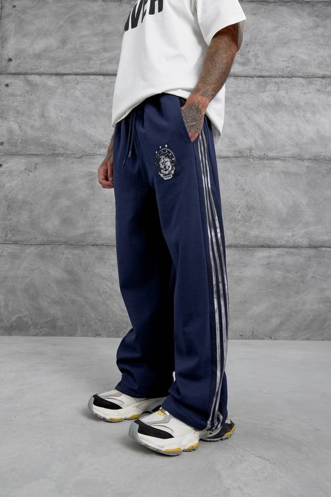 Lacivert Çizgili Arma Detaylı Baggy Eşofman