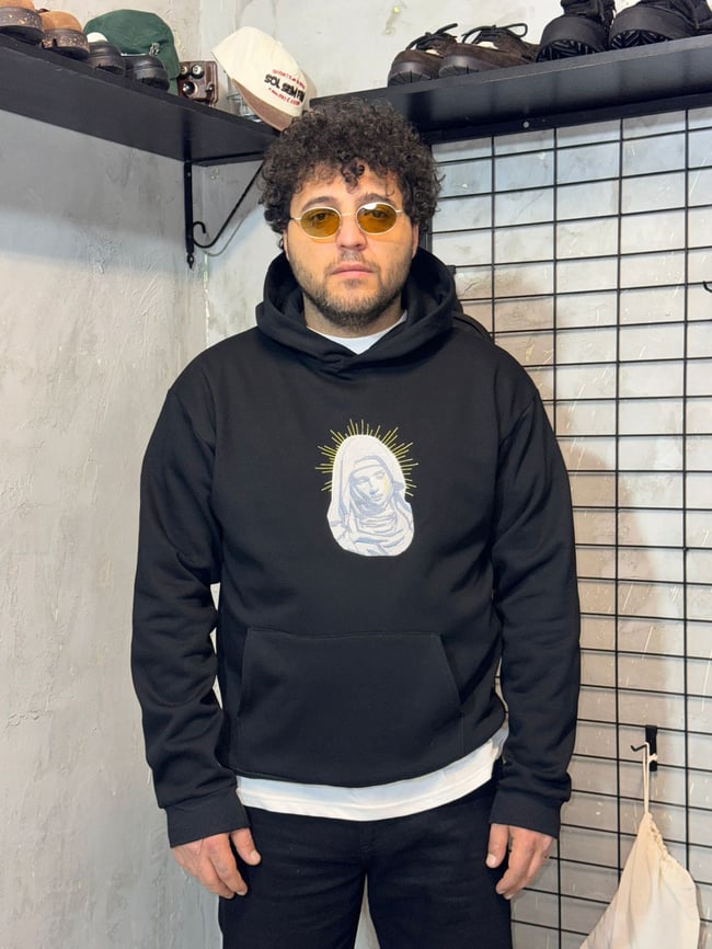 Meryem Ana Nakışlı Siyah Hoodie