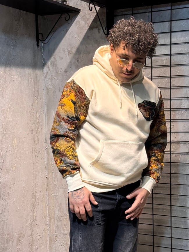 Özel Tasarım Kol Desen Krem Hoodie