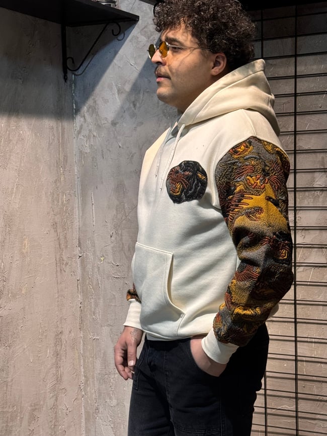 Özel Tasarım Kol Desen Krem Hoodie