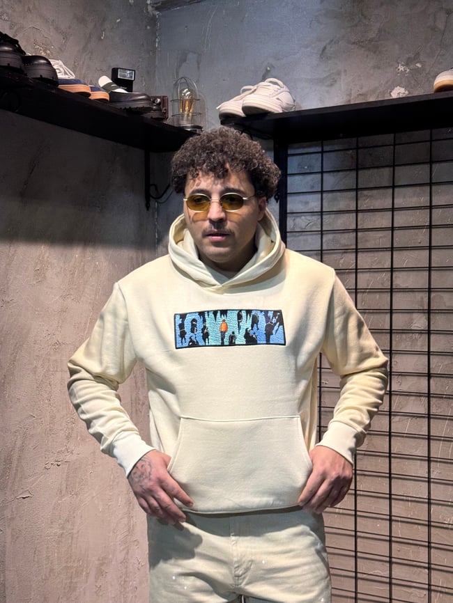 Özel Tasarım Nakışlı Oversize Krem Hoodie