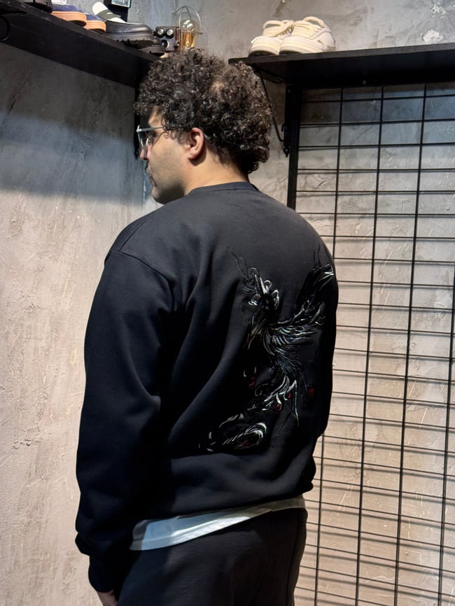 Sırt Anka Nakışlı Siyah Sweatshirt