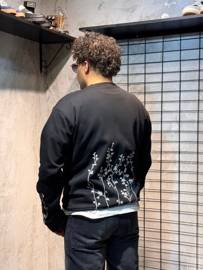 Siyah Nakışlı Oversize Sweatshirt