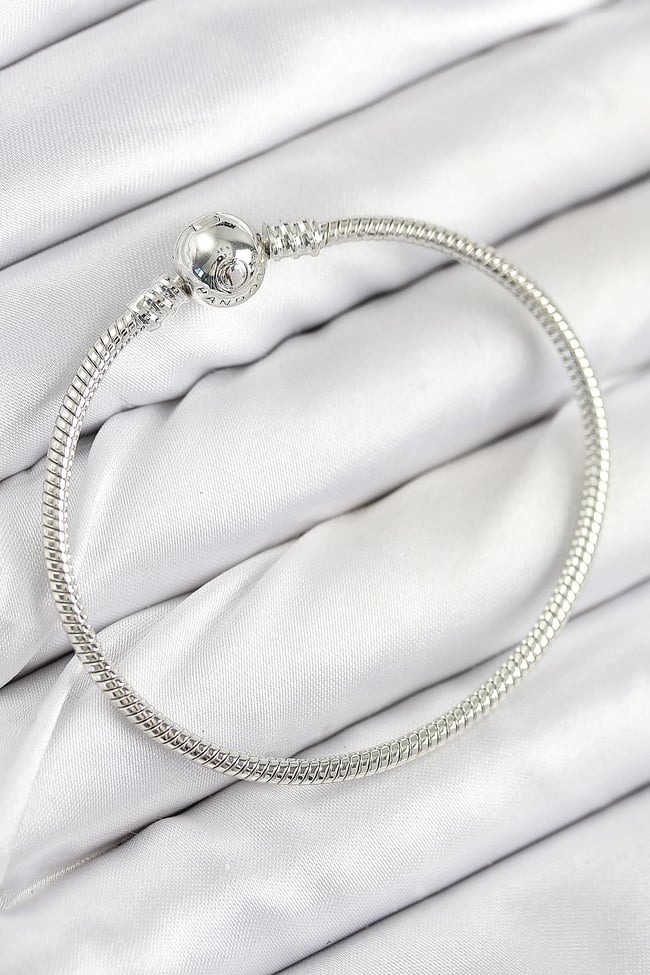 Pirinç Charm Topcuk Model Gümüş Renk Kadın Bileklik