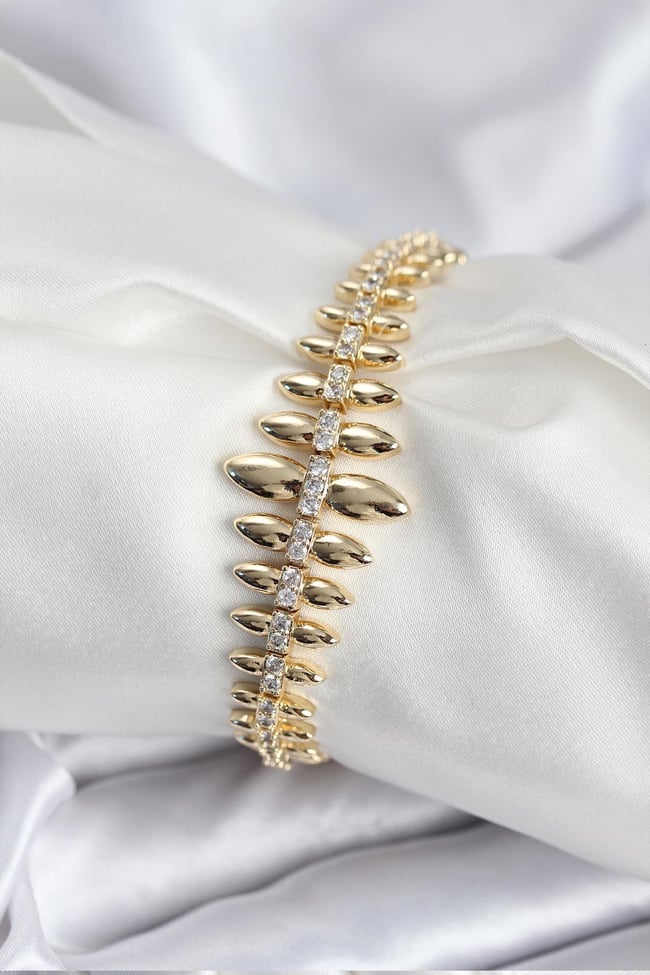 Pirinç VIP Seri Gold Renk Sıralı Damla Model Kadın Bileklik