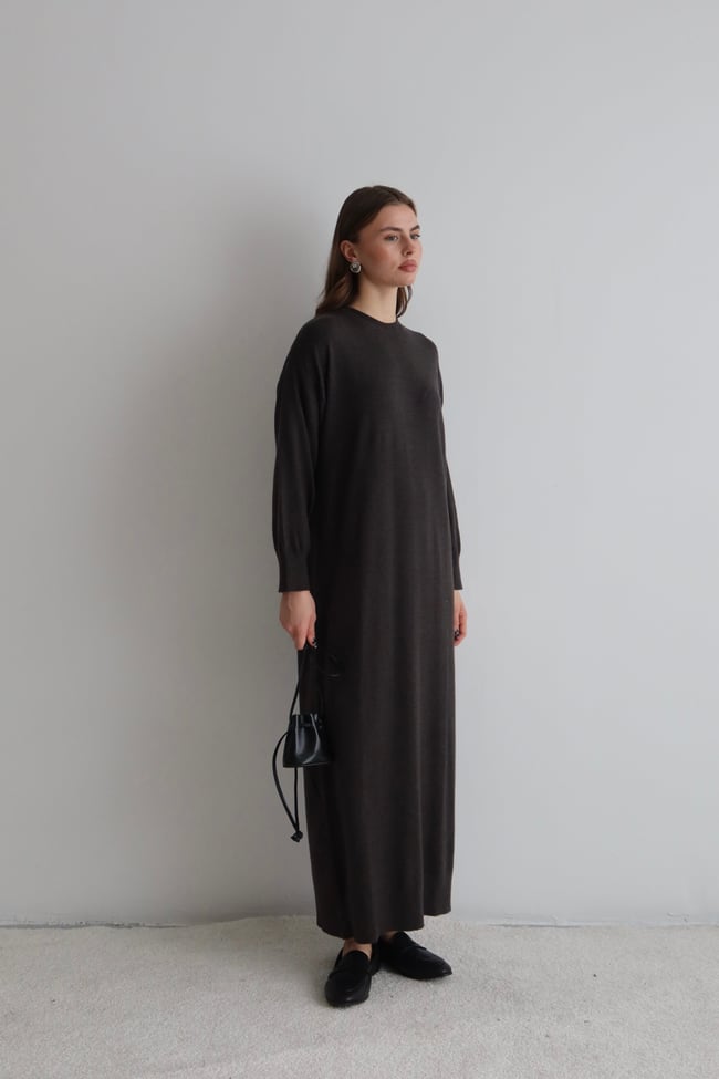 OVERSİZE TRİKO ELBİSE