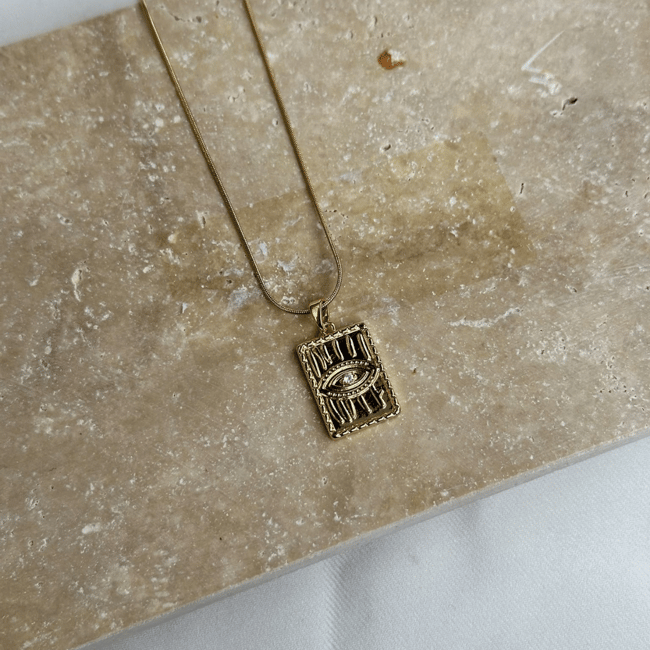 Antik Dikdörtgen Göz Motifli Gold Kolye