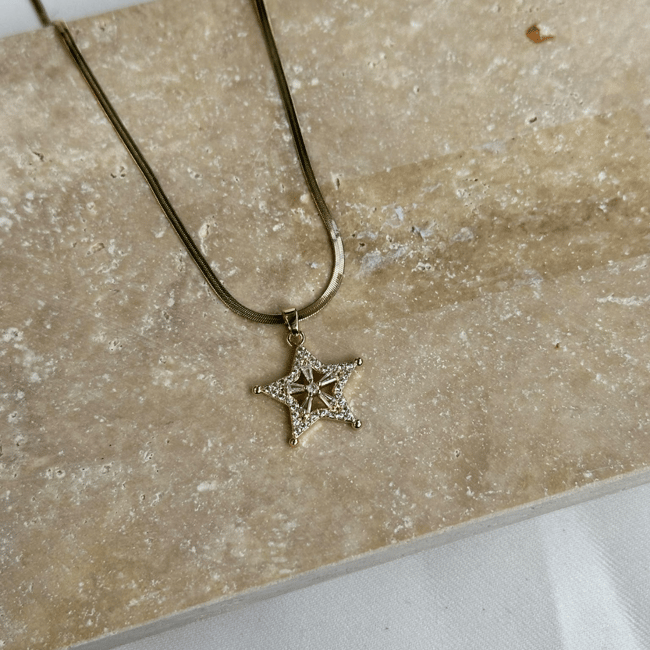 Baget & Zirkon Taş İşlemeli Yıldız Yılan Zincir Gold Kolye
