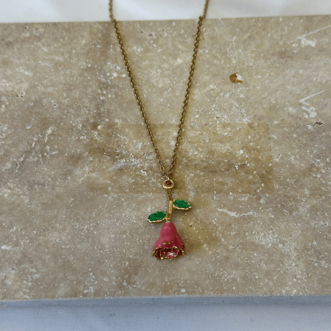 Pembe Mineli Gül Goncası & Yeşil Yapraklı Gold Kolye