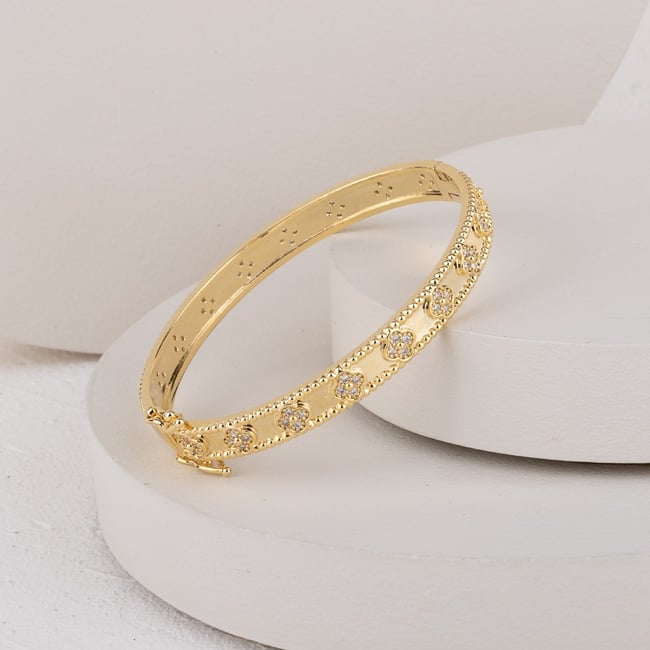  Gold Zincir Saatli Kombin