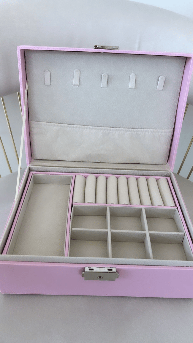 Deri Pembe Kaplamalı Kilitli Takı Kutusu 17x23x6 cm