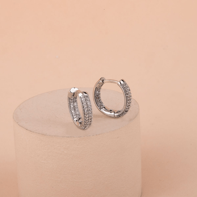 Özel Seri İçi Dışı Taşlı Halka Küpe 1,2cm