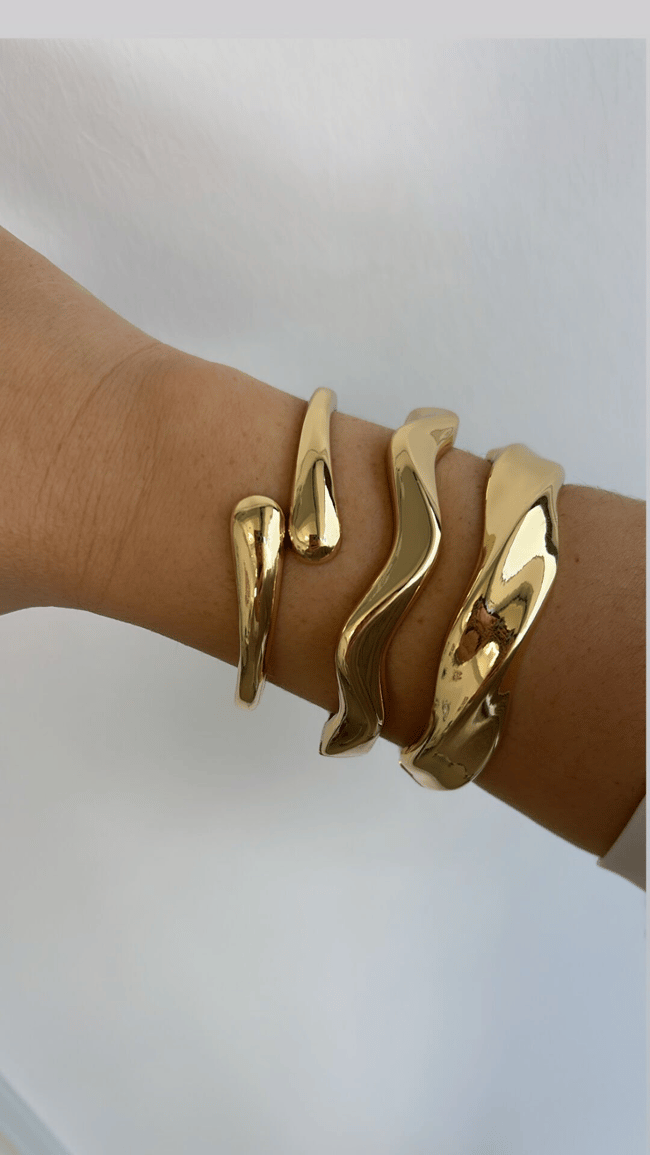 Özel Seri Kıvrımlı Gold Kelepçe 18 cm