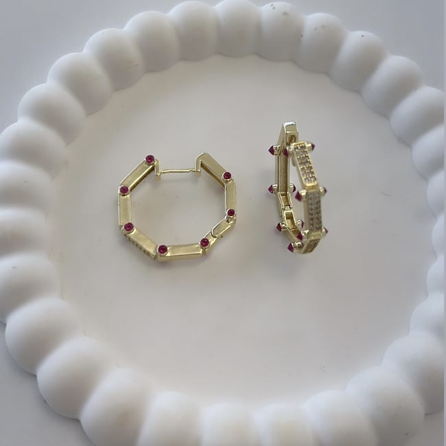 Özel Seri Zirkon Taşlı Altıgen Serenay Küpe 2,5cm