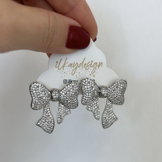 Özel Seri Zirkon Taşlı Fiyonk Küpe 3cm