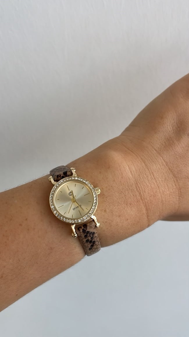 Zirkon Taşlı Deri Kordonlu Saat