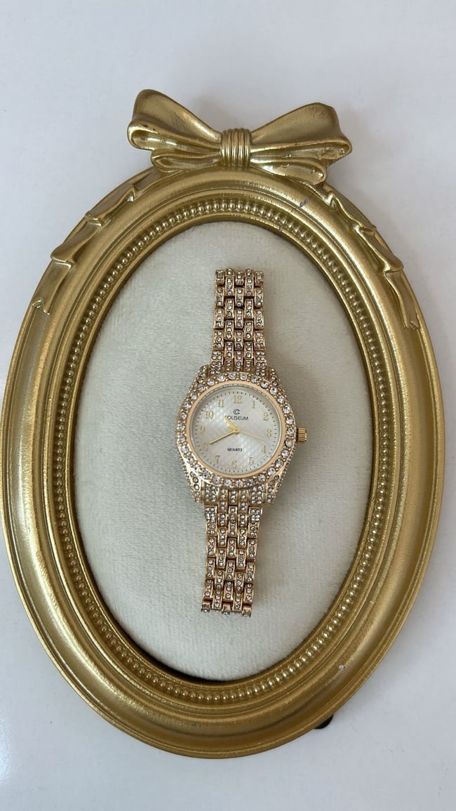 Zirkon Taşlı Gold Saat 