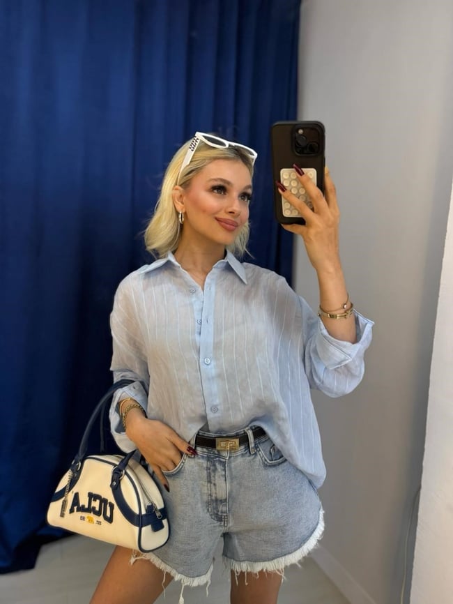 Mavi Düğmeli Oversize Gömlek