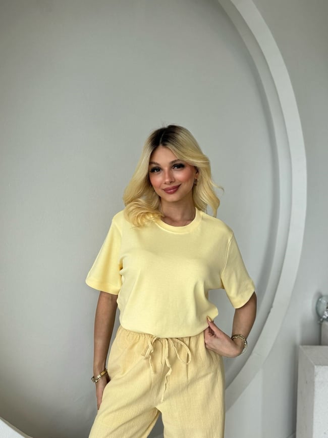 Sarı Bisiklet Yaka Basic Tişört