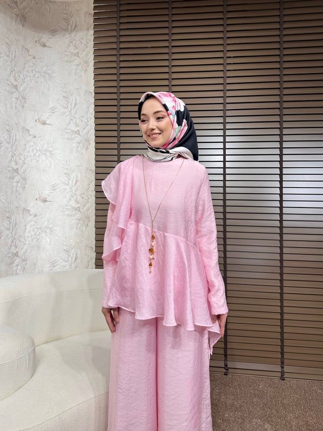 BBC LAVERA TAKIM | PEMBE