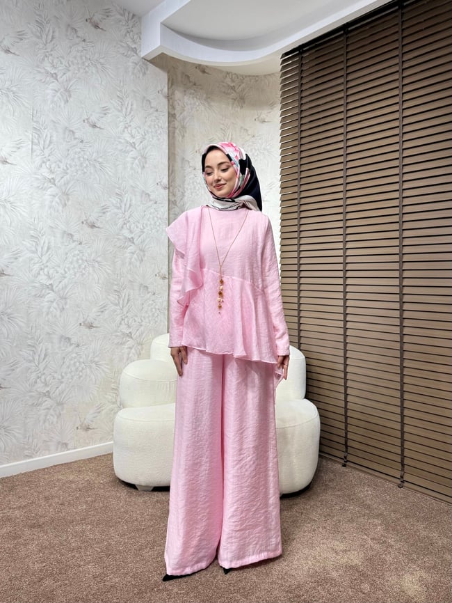 BBC LAVERA TAKIM | PEMBE