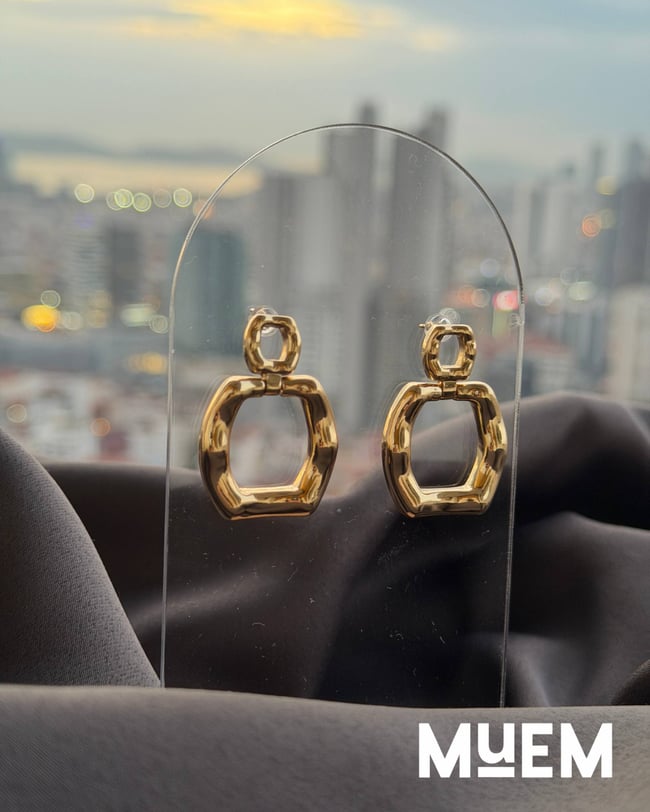 Hexa Küpe