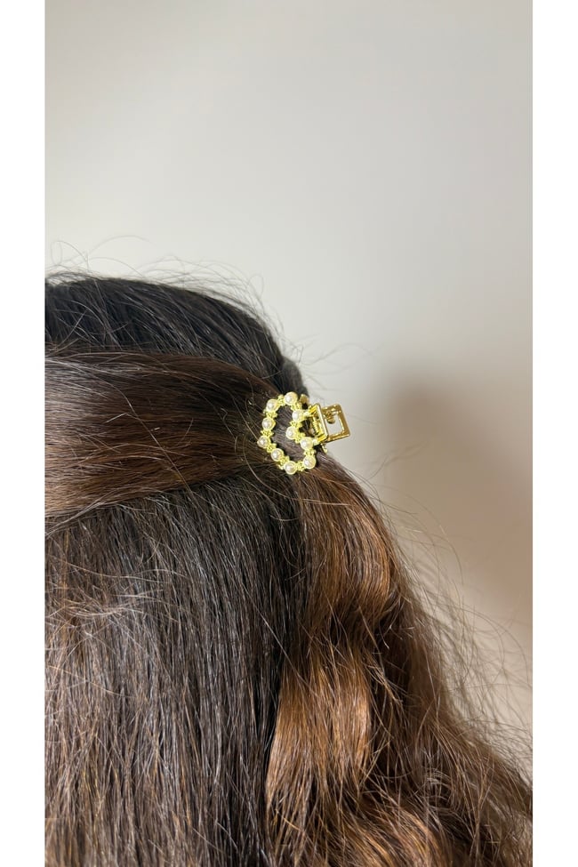 İnci Detaylı Mini Mandal Toka – Gold Şık Saç Tokası