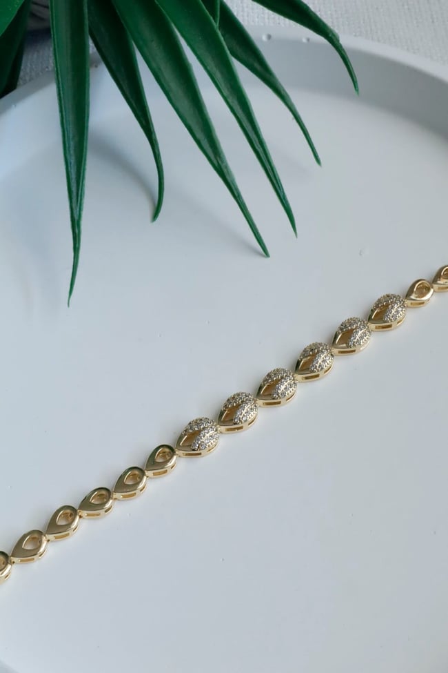 Kadın Bileklik Kararmaz 14k Altın Renk Vip Seri İthal Lale Model Bileklik