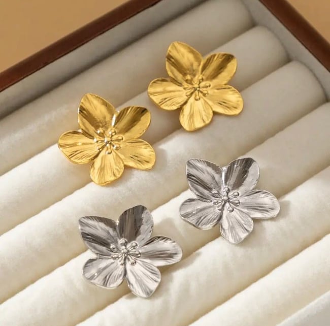 Kadın Çelik Küpe Elegant Lotus Küpe