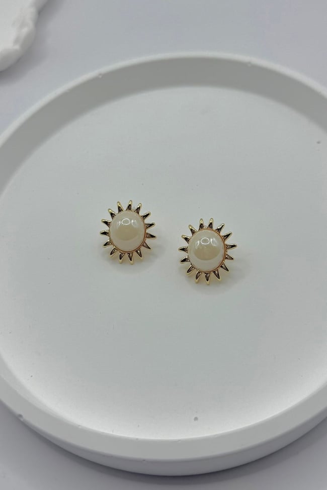 Kadın Küpe 2 cm İnci Detay Küçük Güneş Küpe