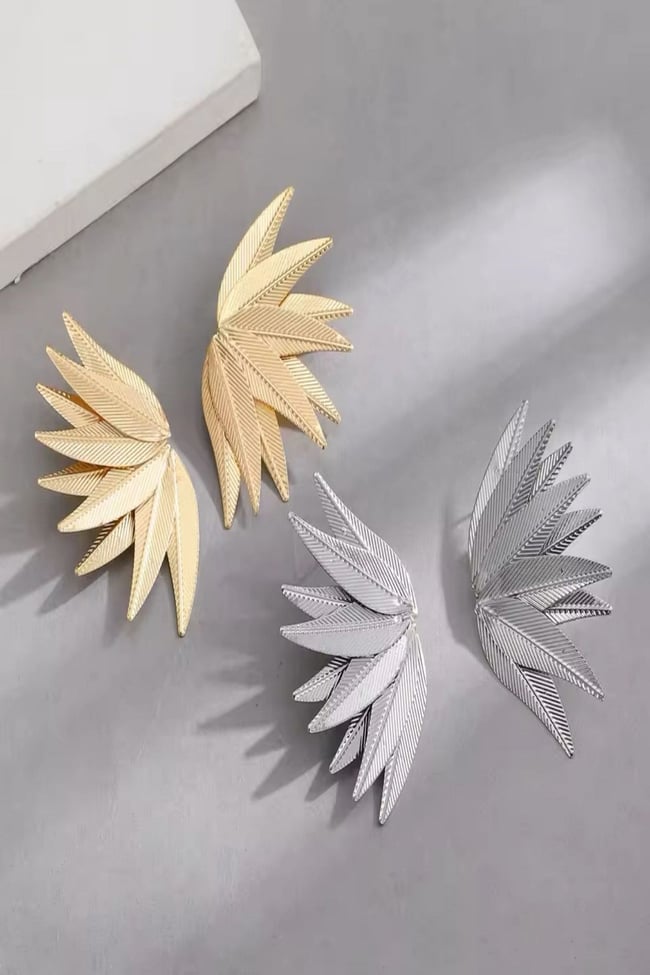 Kadın Küpe İthal Özel Seri Küçük Çoklu Yaprak Model Kararmaz Küpe