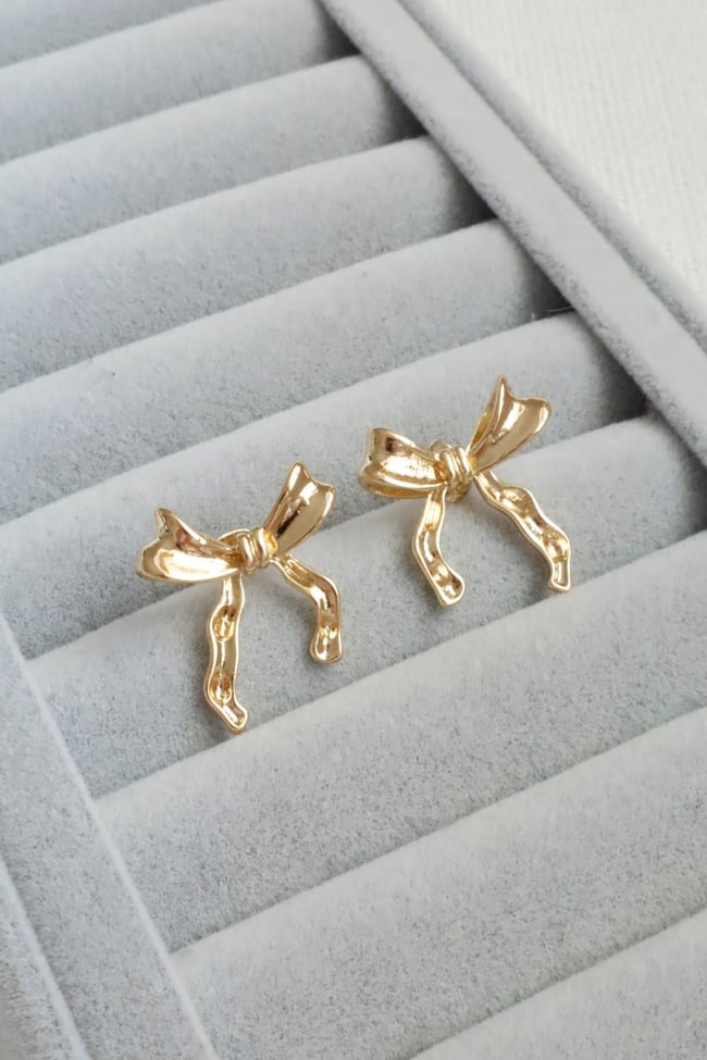 Kadın Küpe Kararmaz 14k Renk Vip Seri Zarif Model Kurdele 2cm Küpe 