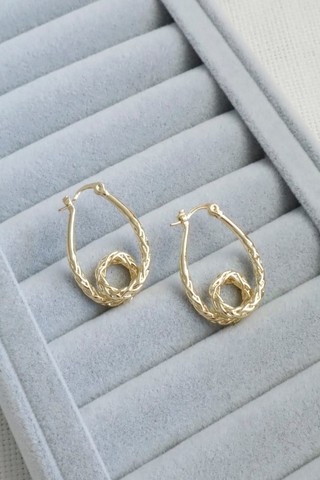 Kadın Küpe Kararmaz 14k Renk Vip Seri Damla Döngülü Model 3cm Küpe