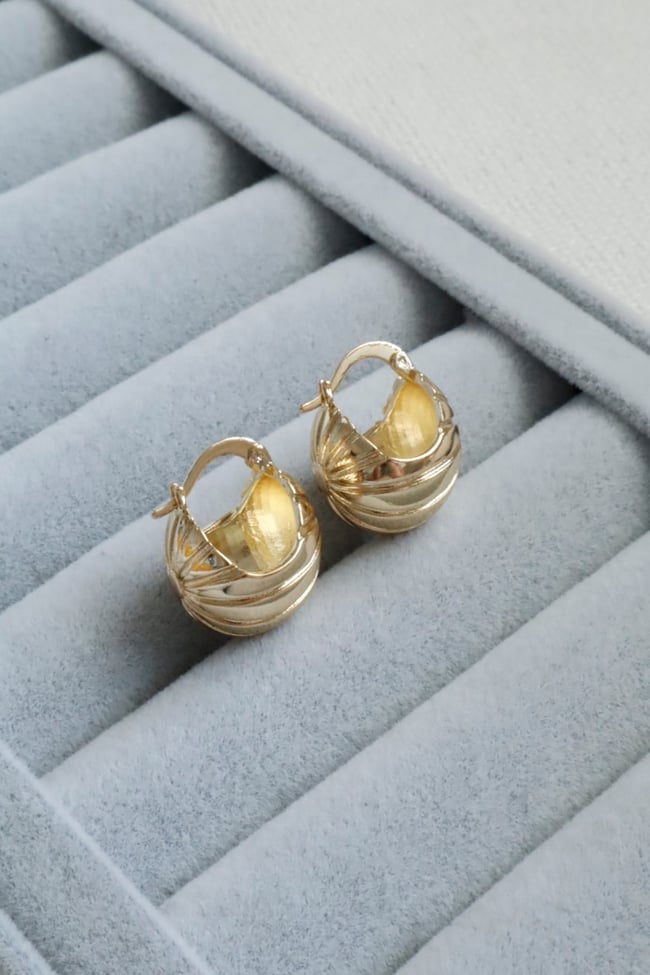 Kadın Küpe Kararmaz 14k Renk Vip Seri Top Koza Model 2cm Küpe 