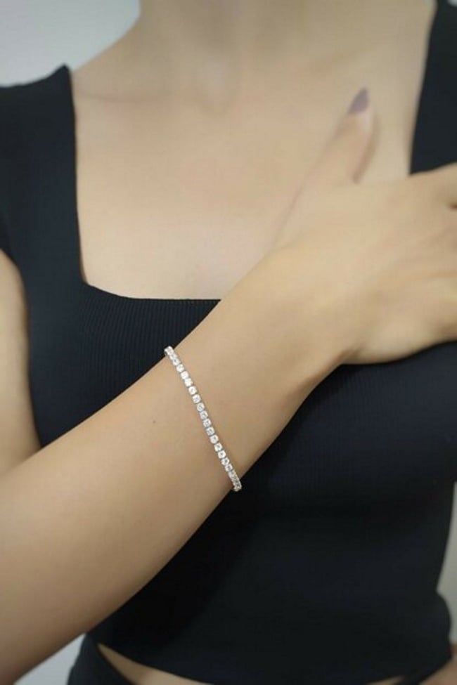 Kadın Zirkon Taşlı Gold Renk Çelik Su Yolu Bileklik-4mm