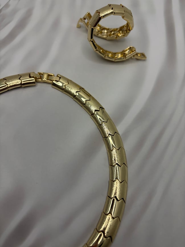 Paris Serisi - Gold Zikzak Kolye Küpe Bileklik Set