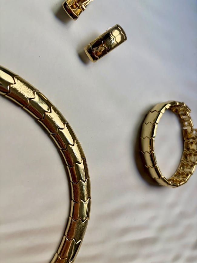 Paris Serisi - Gold Zikzak Kolye Küpe Bileklik Set