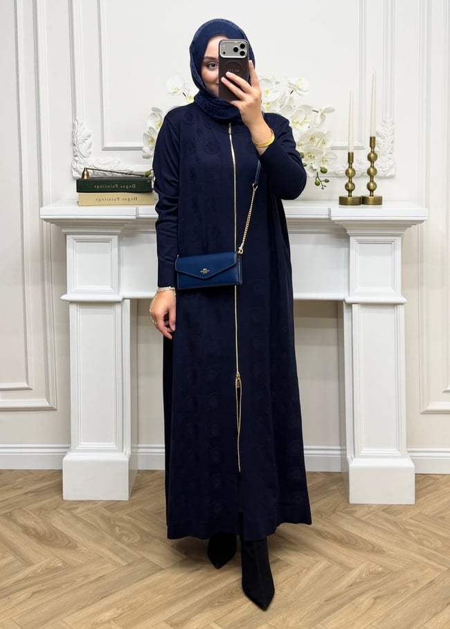 Nadia Merserize Kap Lacivert