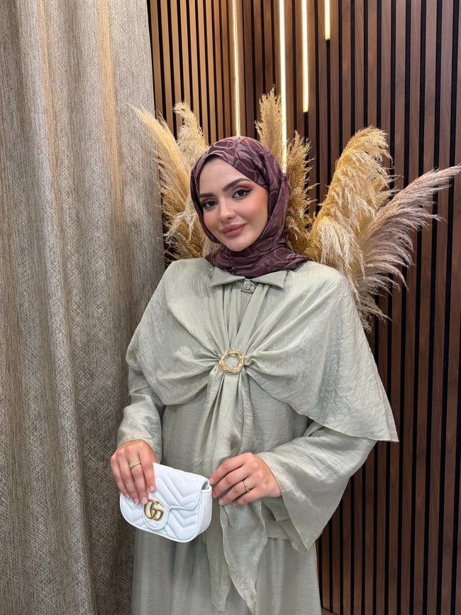 Elin Pelerin Detaylı Broşlu 3 lü Takım | Yeşil