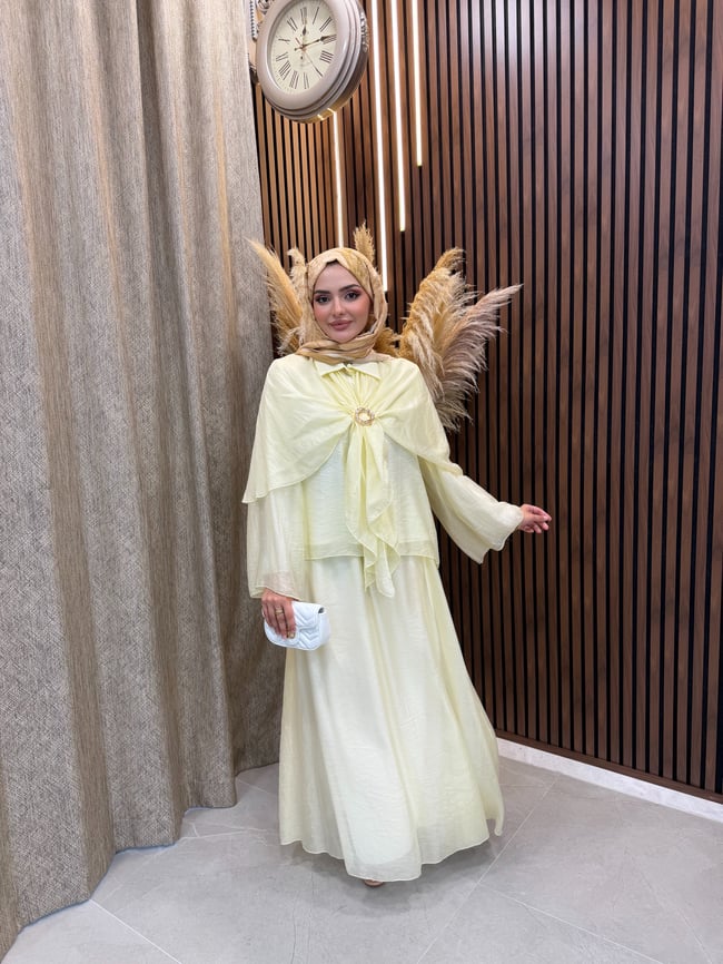 Elin Pelerin Detaylı Broşlu 3 lü Takım | Sarı