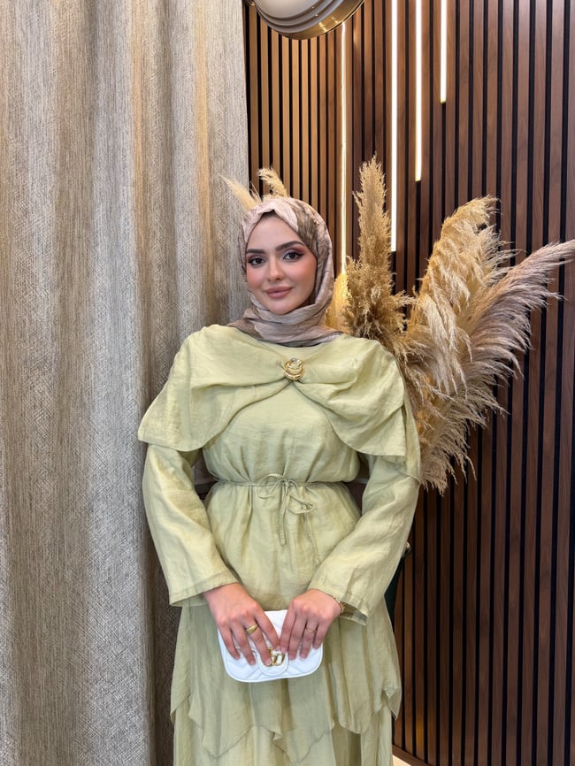 Liana Broş Detaylı Kat Etekli Takım | Mint Yeşili 