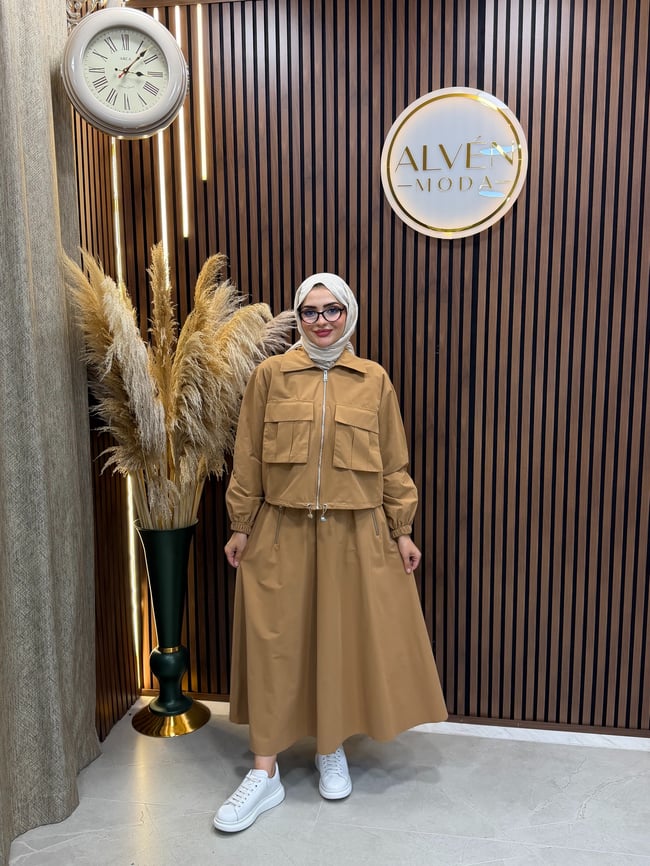 LURE Çift Cep Kapaklı Fermuarlı Etekli Takım | Camel