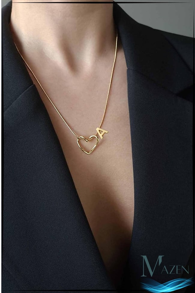 Altın Renk Kalpli Harf Detaylı Kolye – Kararmaz Cerrahi Çelik – Z Harfi