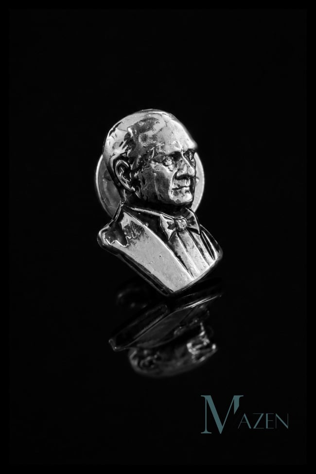 Atatürk Büst Metal Yaka Rozeti Gümüş Renk Küçük Boy